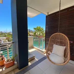 Apartment Mountain Marina Luxury, Cape Town